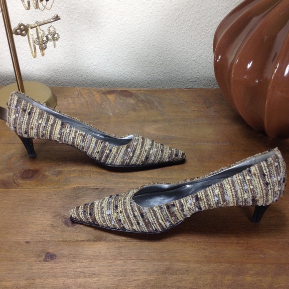 Jaime Mascaro Pointed Tweed Kitten Heels - Picture 5 of 8